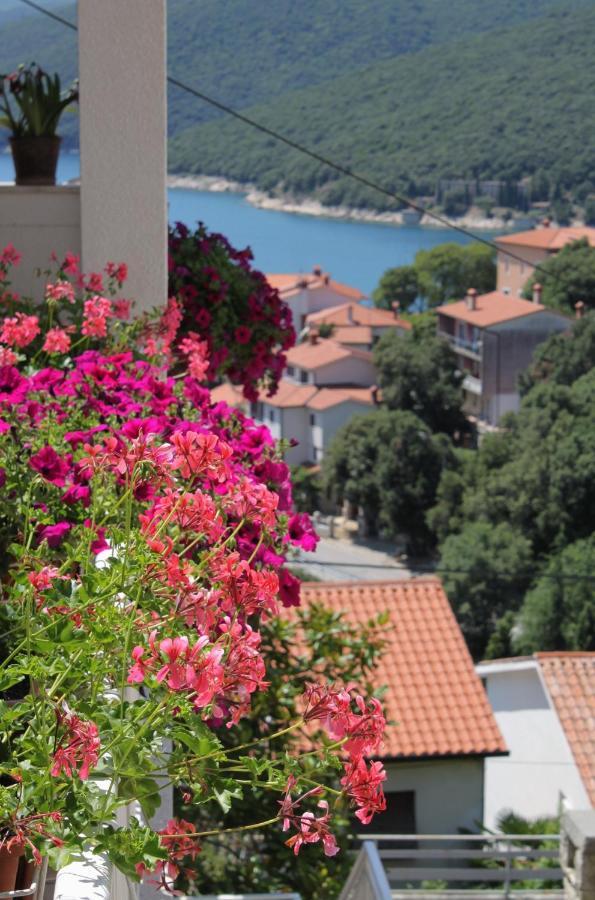 Apartments With A Parking Space Rabac, Labin - 2340 Buitenkant foto