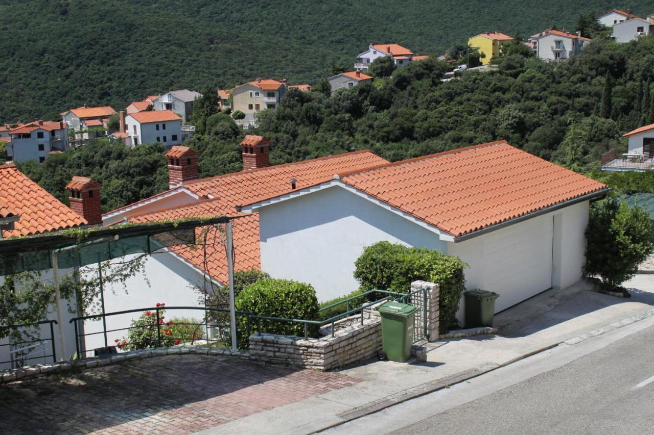 Apartments With A Parking Space Rabac, Labin - 2340 Buitenkant foto