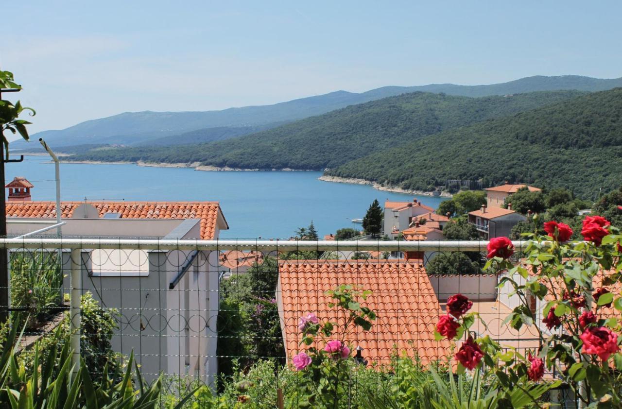 Apartments With A Parking Space Rabac, Labin - 2340 Buitenkant foto
