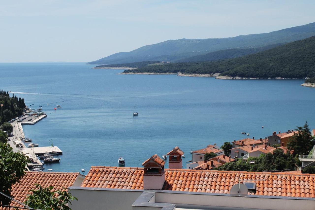 Apartments With A Parking Space Rabac, Labin - 2340 Buitenkant foto